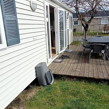 Stacaravan Bredene Met Tuin Nr 2126 Dış mekan fotoğraf