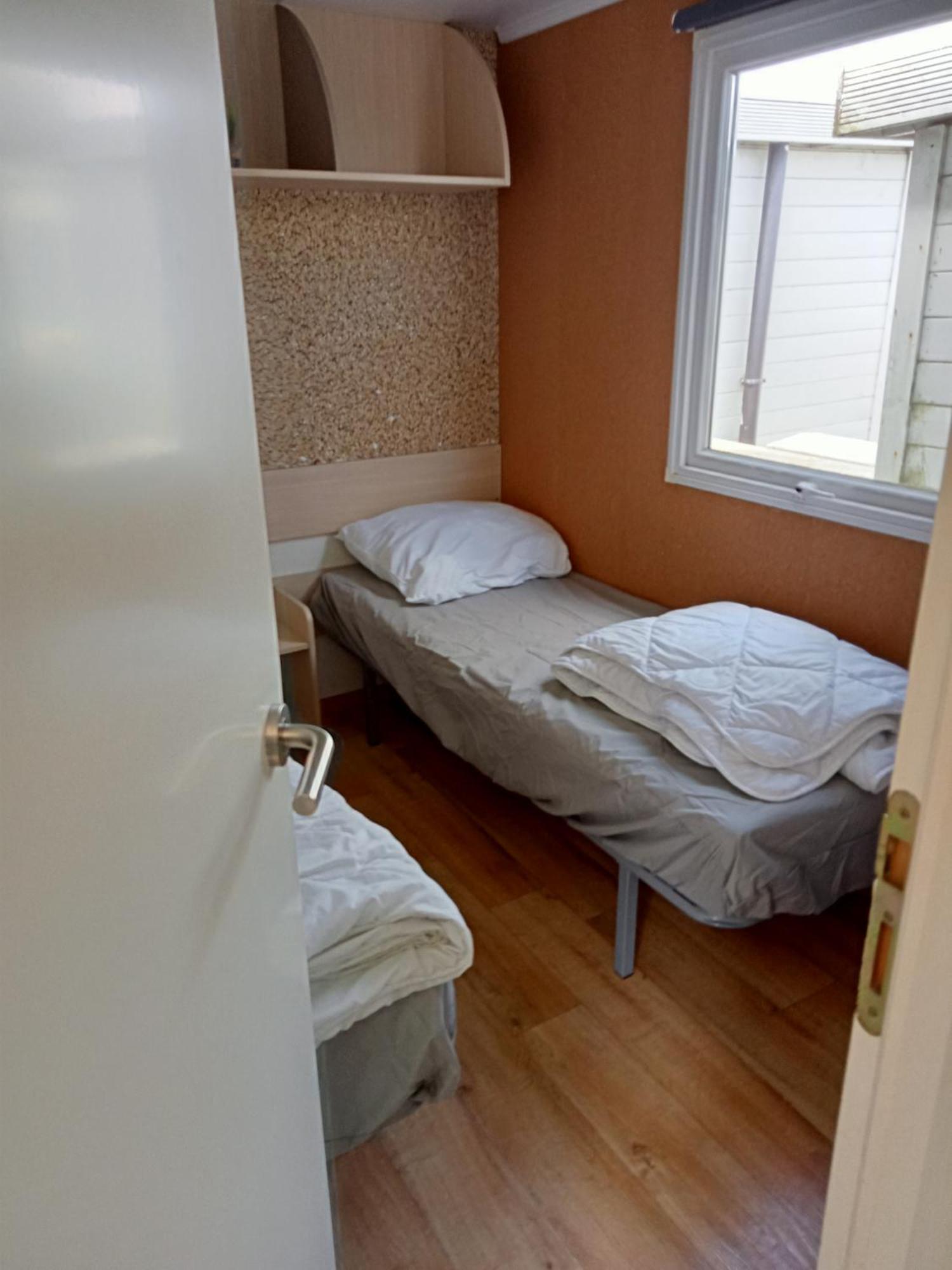 Stacaravan Bredene Met Tuin Nr 2126 Dış mekan fotoğraf